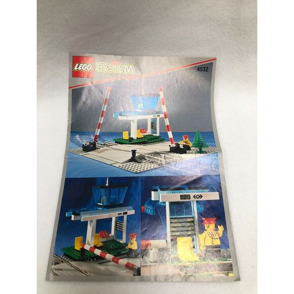 LEGO Set #4532 Manual Level Crossing -‎ Instruction Manual ONLY - Picture 1 of 3